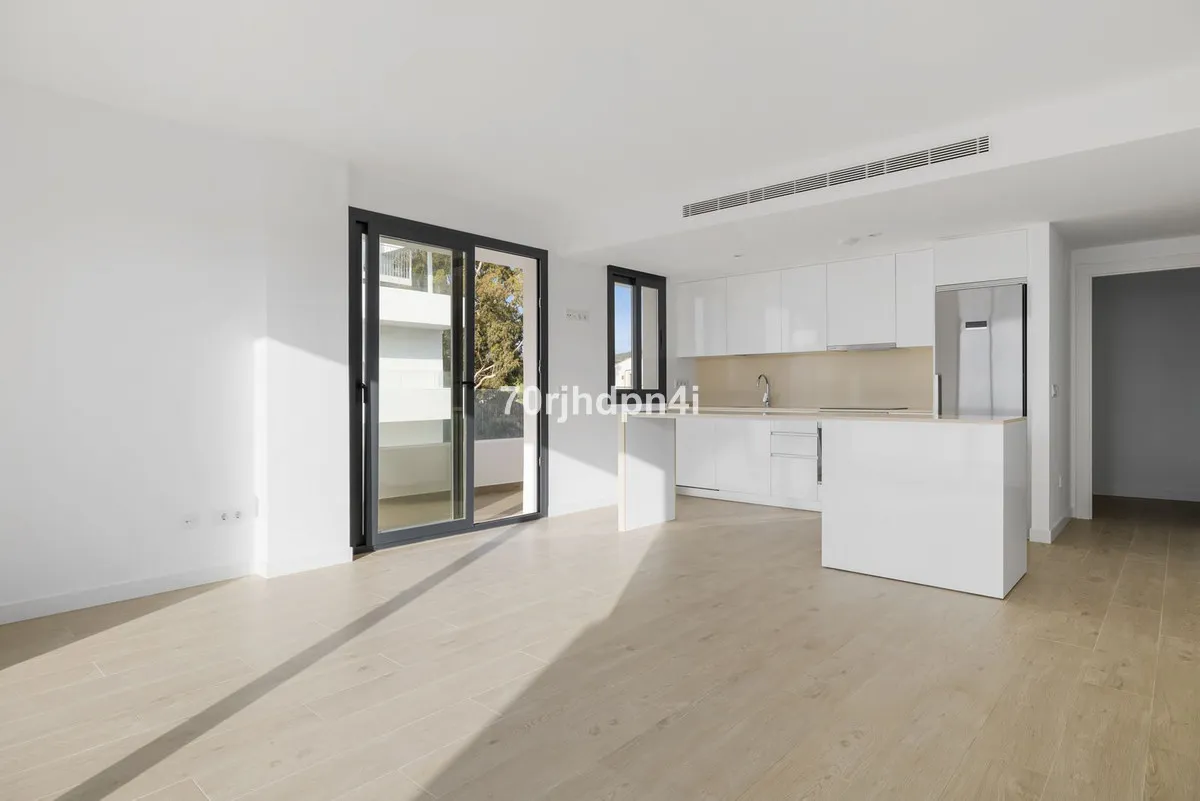 c24e7d8e-2d98-464c-851b-a0cf5ead5210