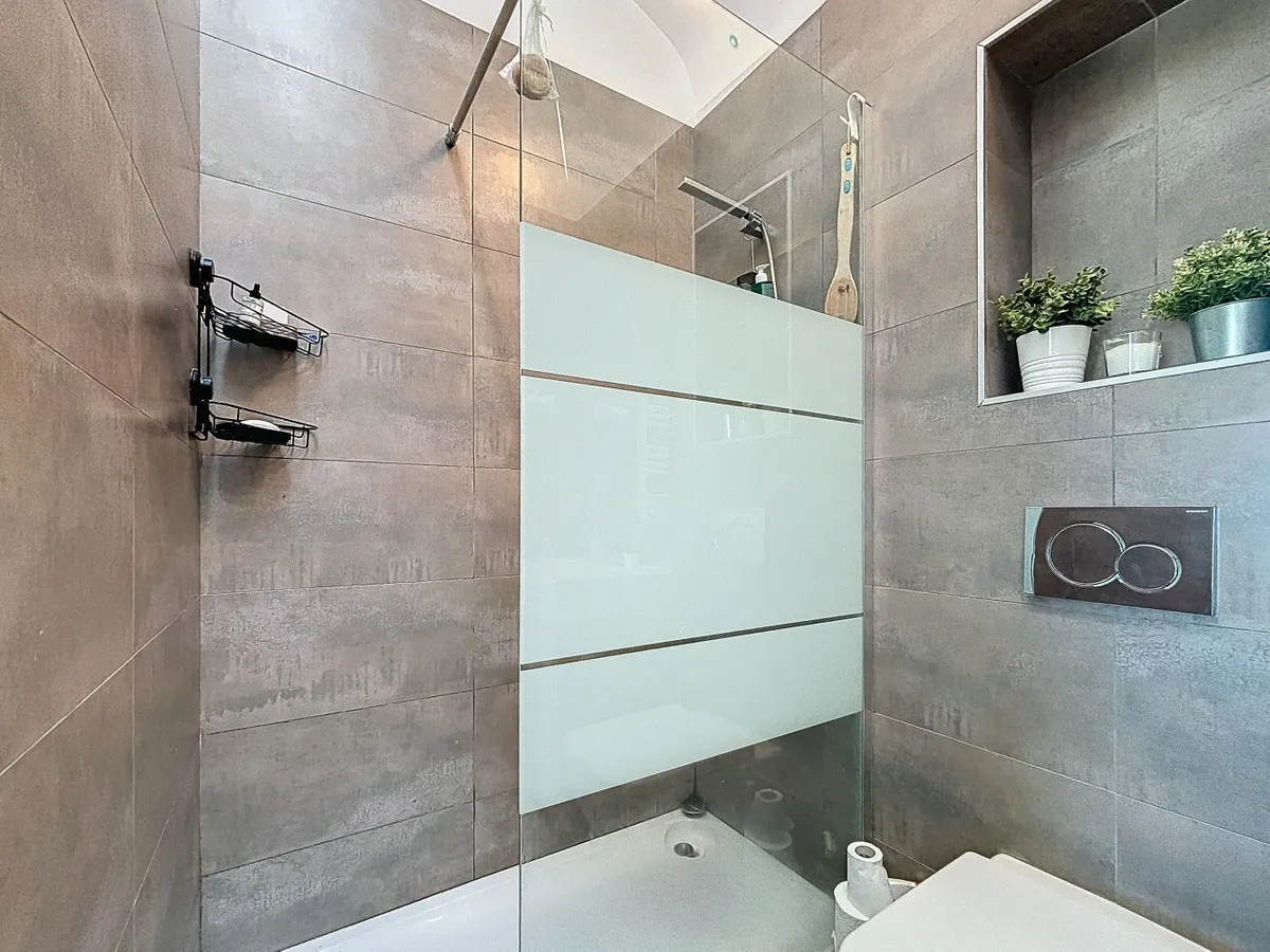 08eaa7ef-0559-40cd-bde2-f0562ccc0ae4