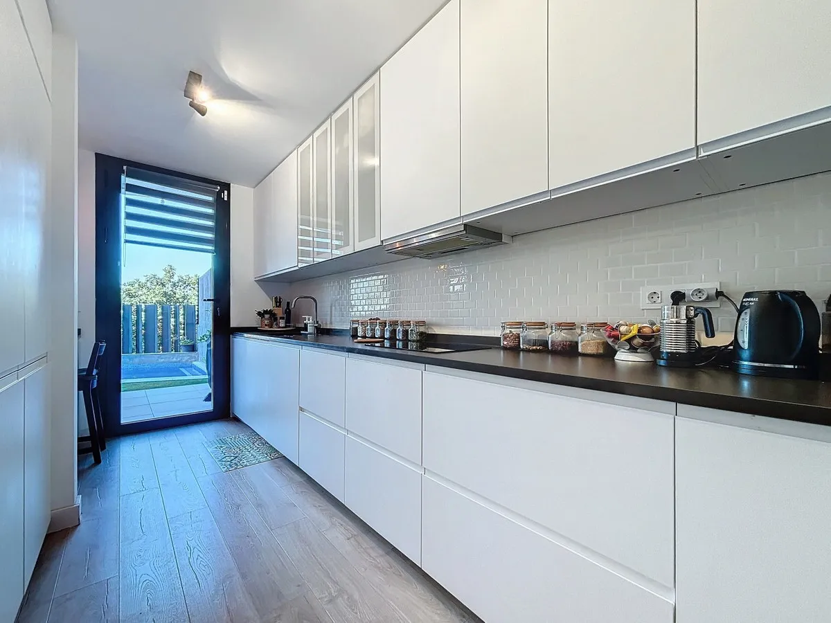 63166501-0025-468f-b2fb-aa66e92268b6