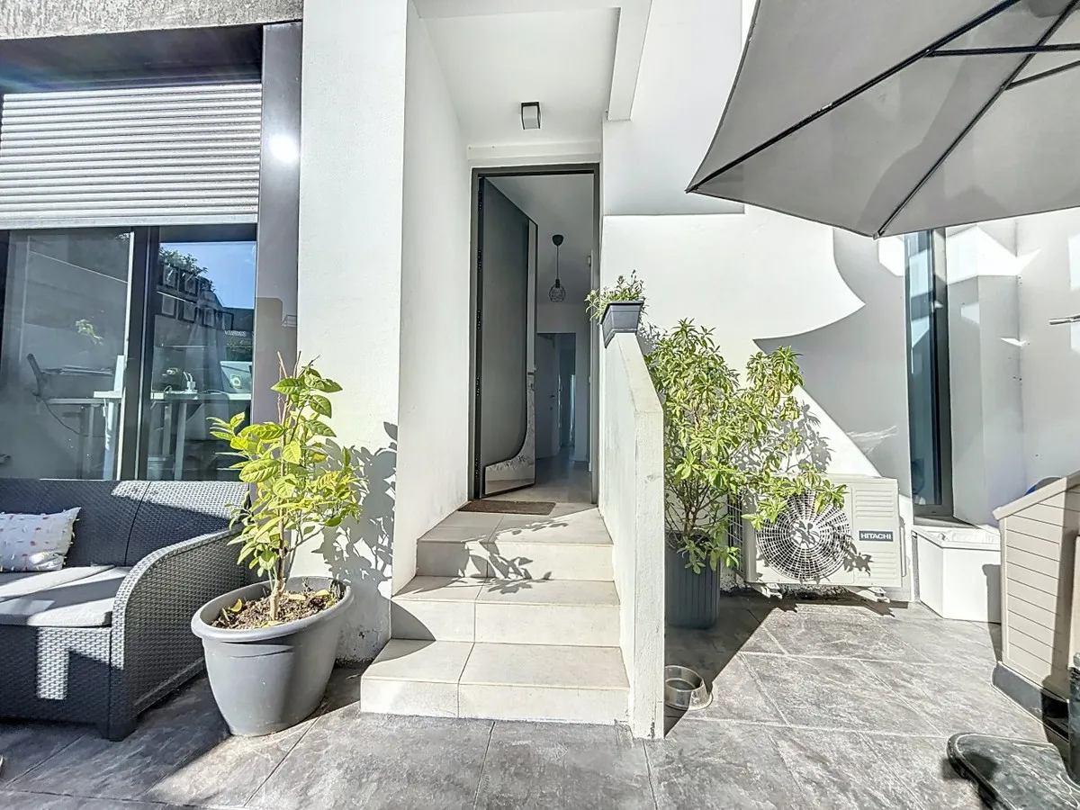 6b4b9452-4dab-43f7-9a94-74e968c17df9