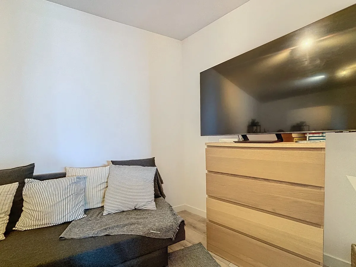 76bf0b0a-e98b-4306-9ee1-a98396404834