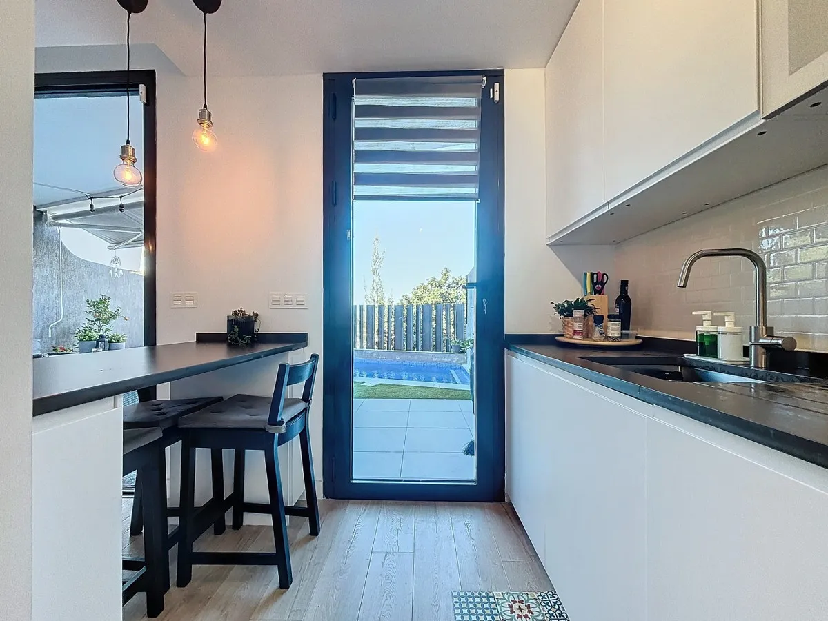 a1f54af2-4b87-4cf2-a86c-756c2b55eb99