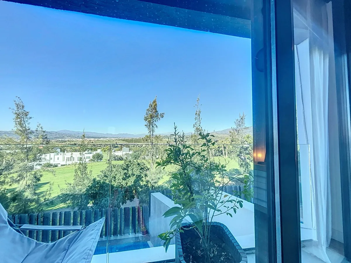 b90beb9a-608d-4706-94a8-5d59f1488568