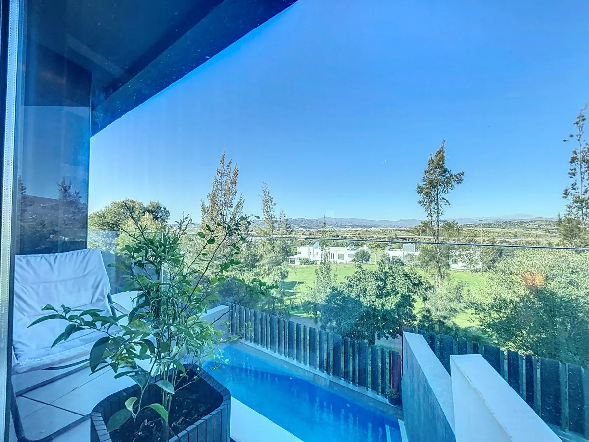 e803f170-ee52-4530-bc0c-63f656f95dc1