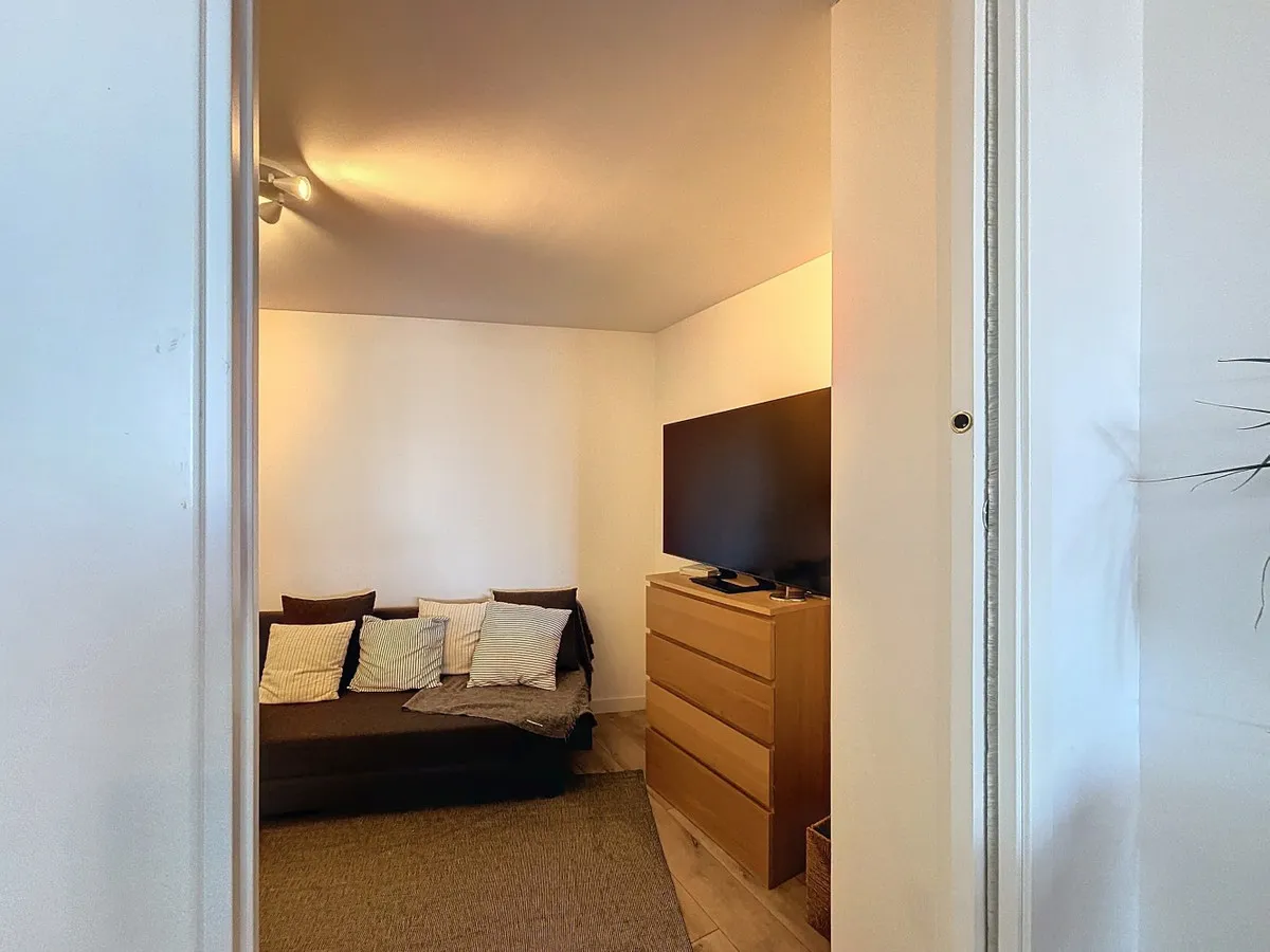 ee503d45-28f8-4111-9e13-61fccc8a4586