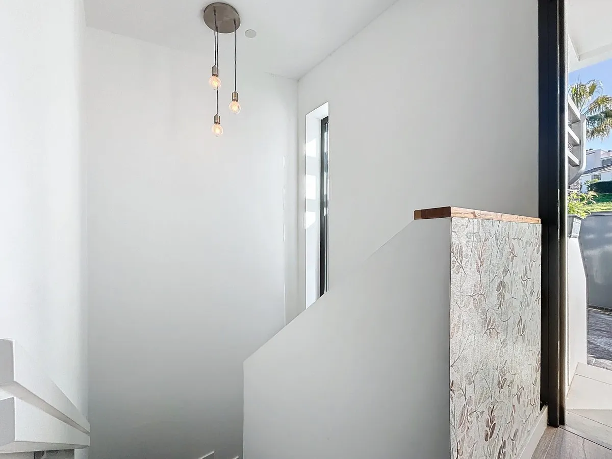 f97fed9d-cb18-4f94-b879-06b2b48804fe