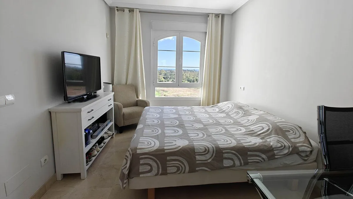 8c9905b0-1597-46b2-9a27-e78b12b95130