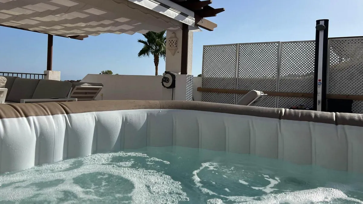 cac8a79d-4cd9-4565-b553-ad0e8dc3dacb