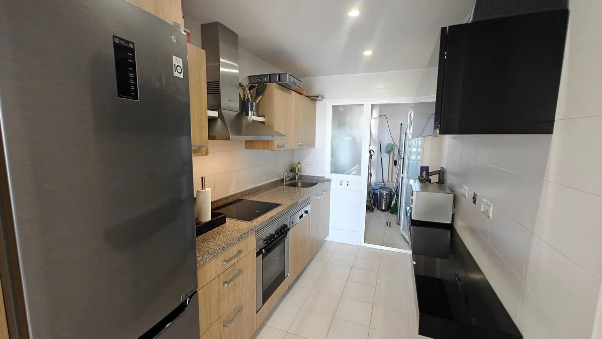 d35b0909-b5b1-45ab-a8d0-345819053a31