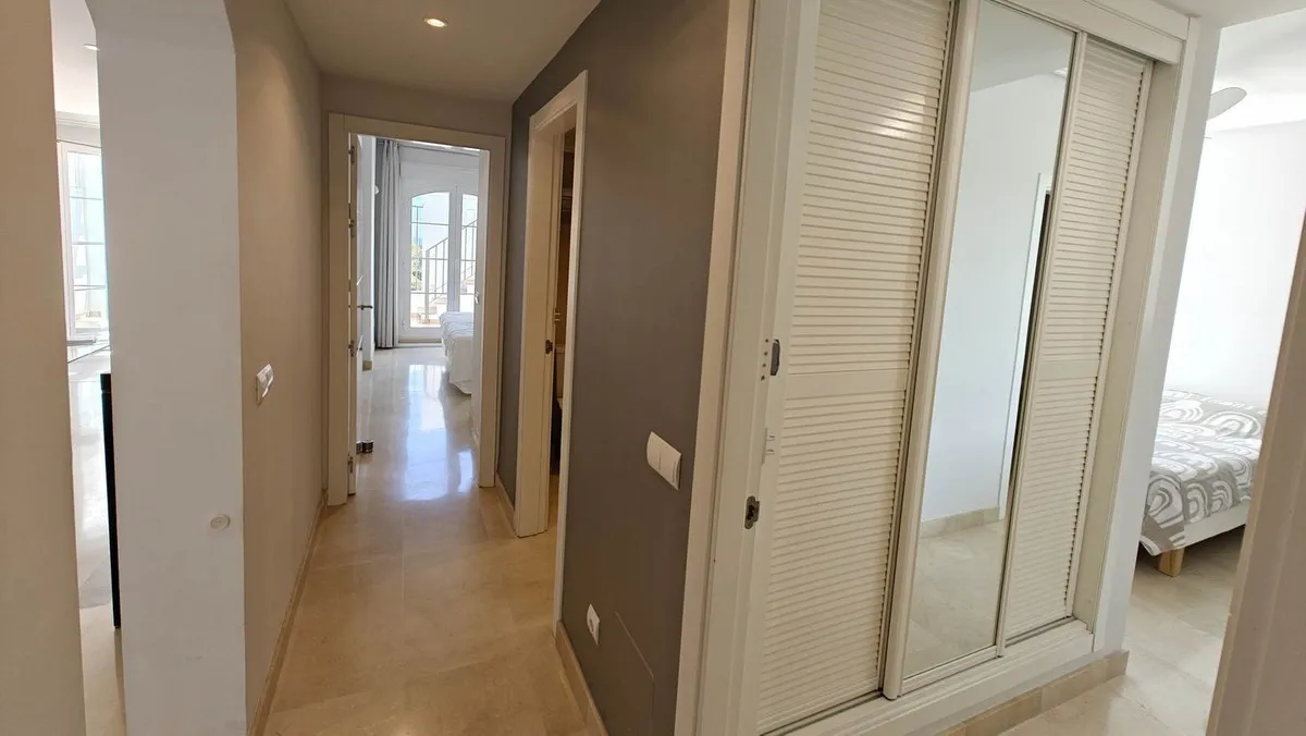 de084a3c-e32e-4ef0-b5ee-abb50c36dd9f