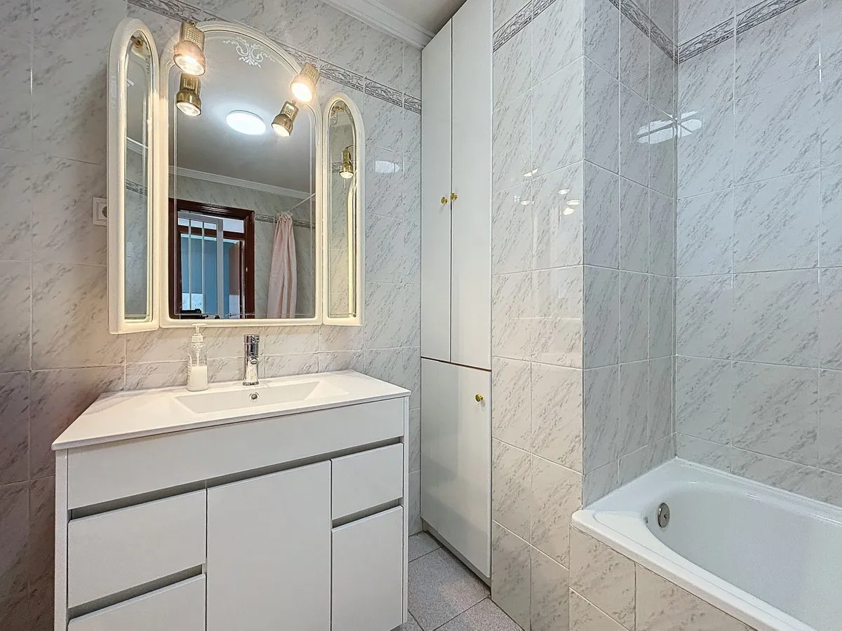 3028c312-011d-479c-adc3-7b30481d3c48