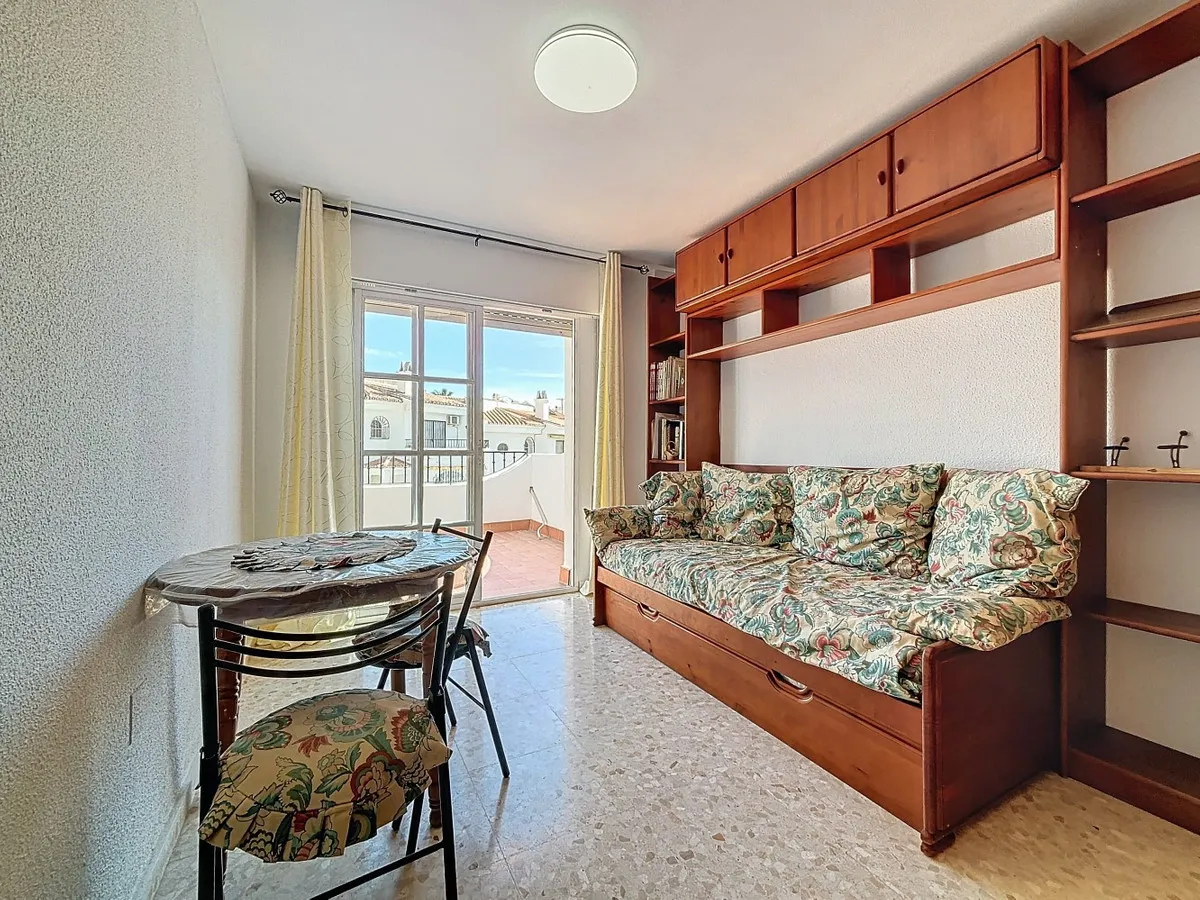 619c6fc9-efcd-45e0-9e32-eb8c4a1ebe69