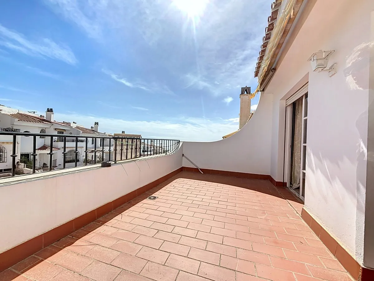 f16934e8-d2b6-4688-acce-ea74000ac4e9