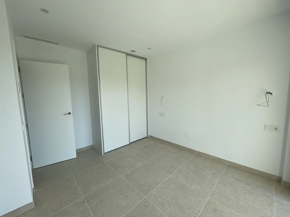 046bcaaf-c2c1-48df-bbab-790474a8f8f4