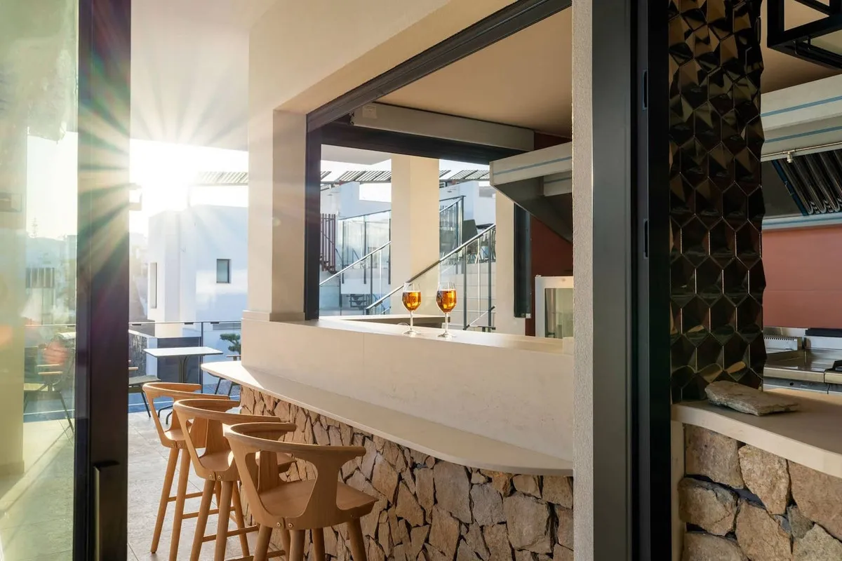 47163376-2f69-42ff-bd2b-5e8484dee3f6