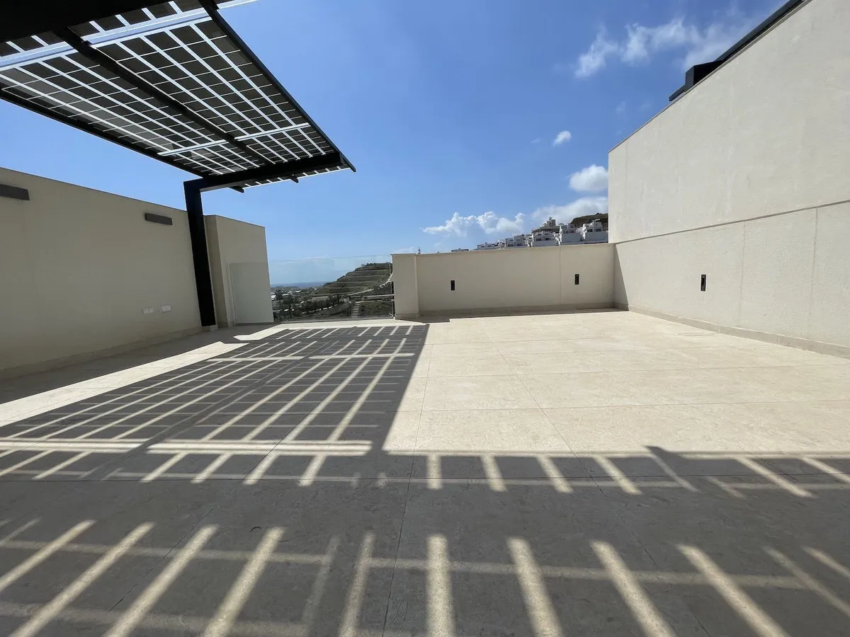 ee171e77-e42b-48da-9563-560c2231a0e5