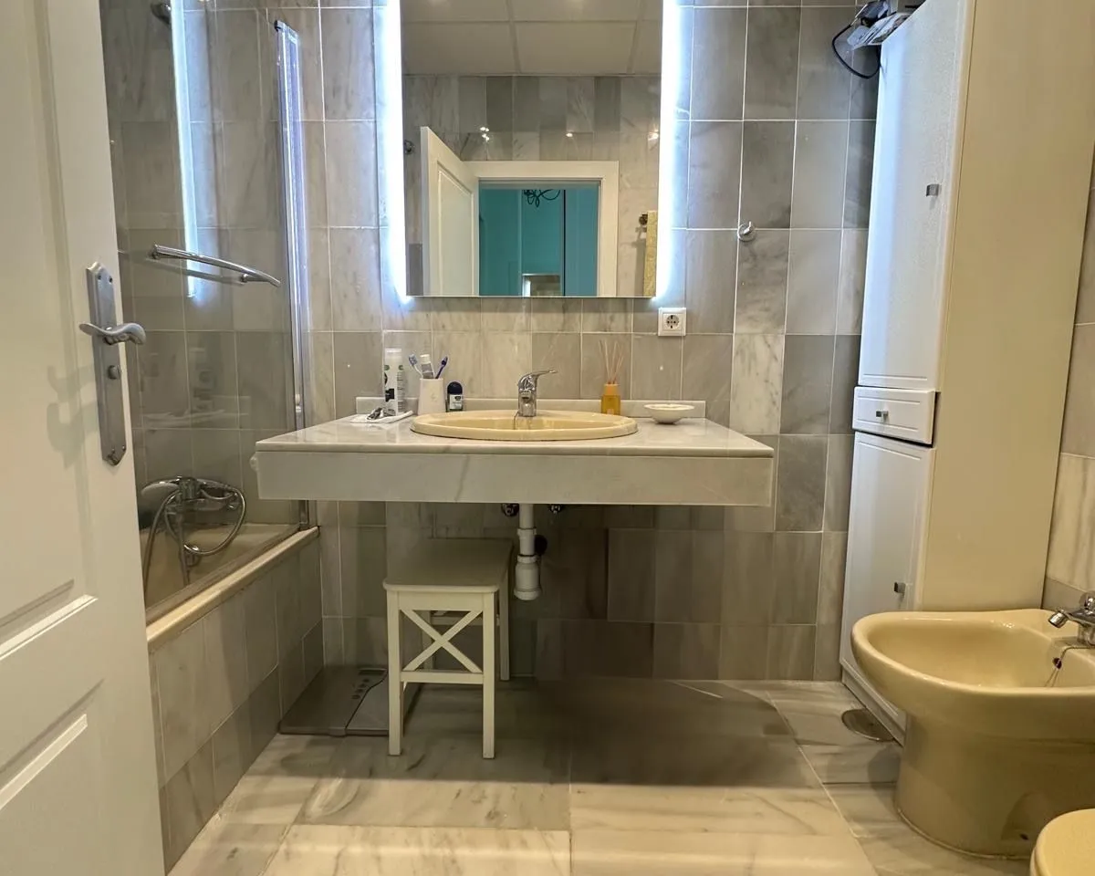 6c5bbba3-3976-43d6-ad14-a9a68d4076ea