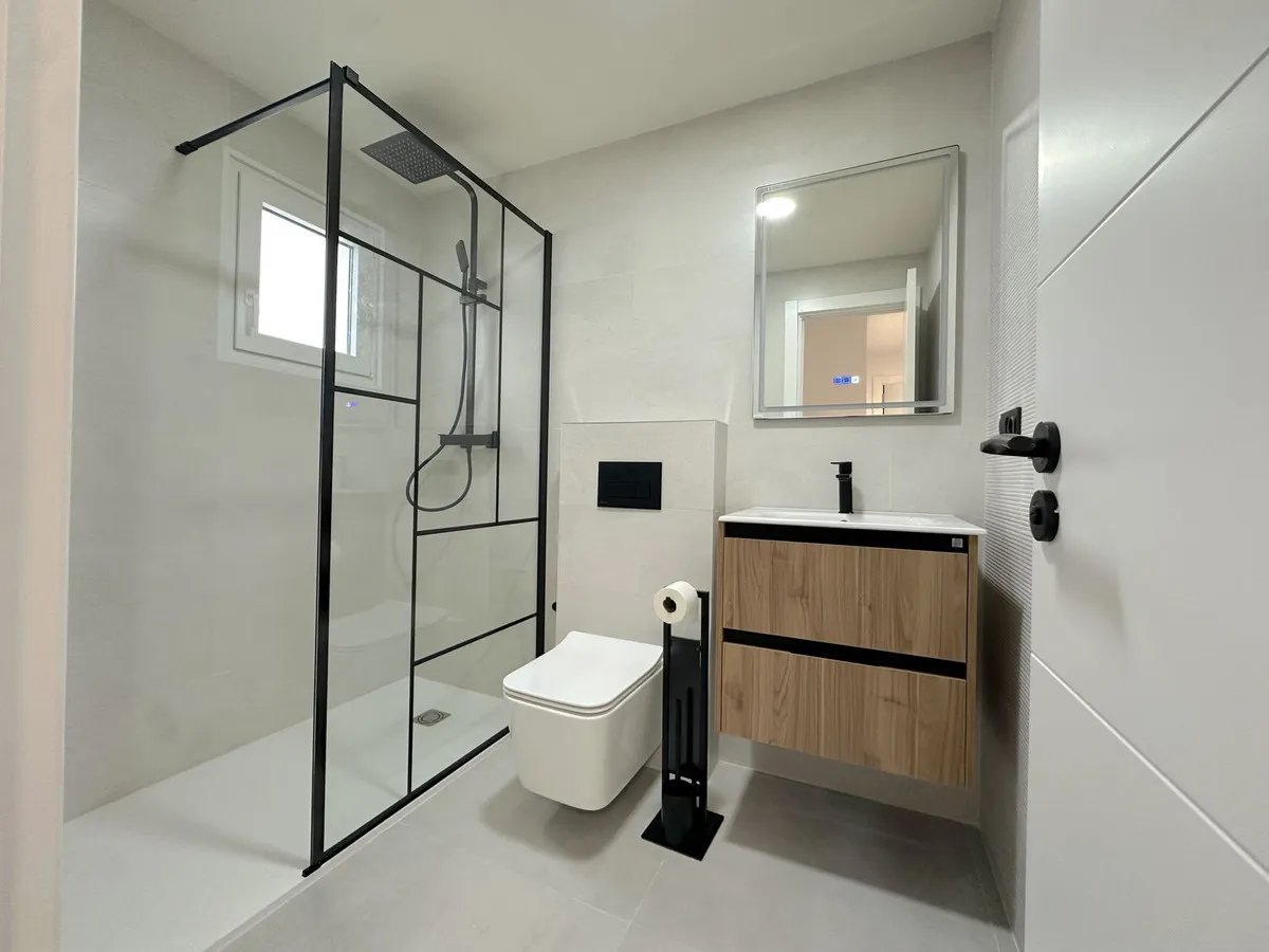 a95156c3-fde4-40d5-af34-99fd34e1578e