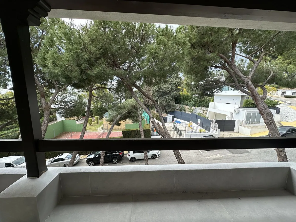 c1502177-aaa5-404d-b5e3-301eb36db07e