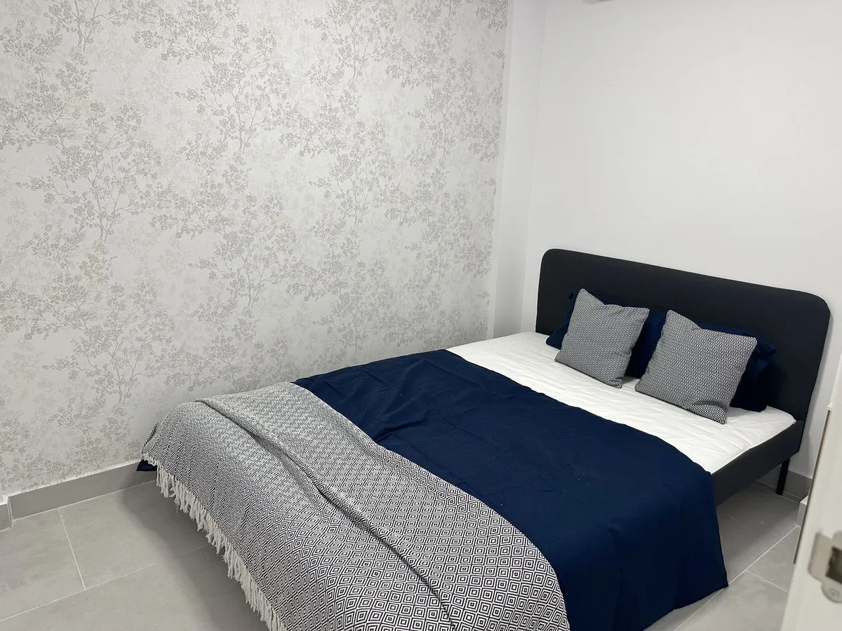 dcf8b5c8-34e5-485b-a933-20d787e67184