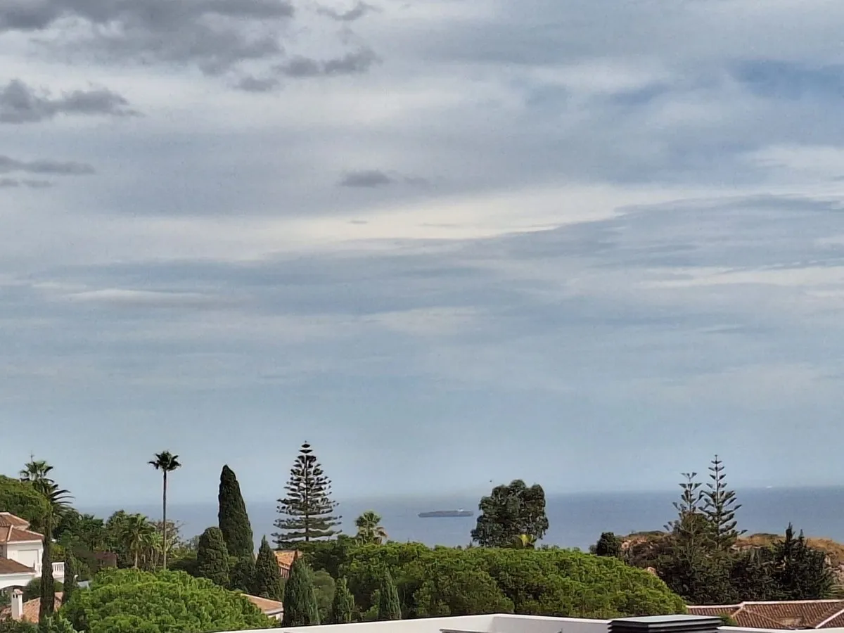 0093e7da-8f5f-4177-bf7e-45217745b19f