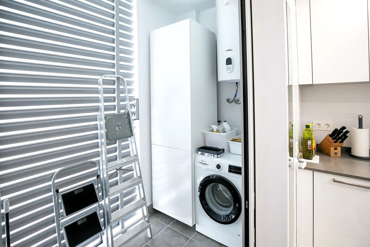 0e1cfd53-fc23-490d-9a56-fe7f48f8d30a