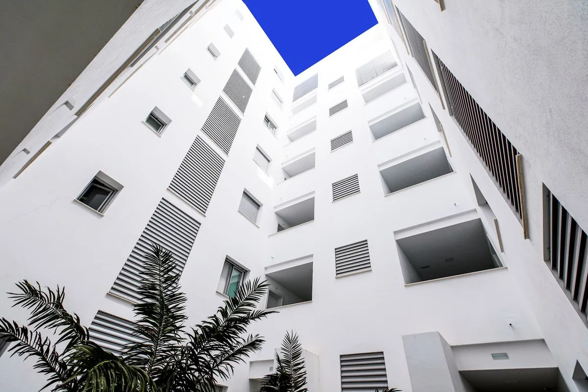 323c83ef-56c0-4701-8bdc-1f5400fafded