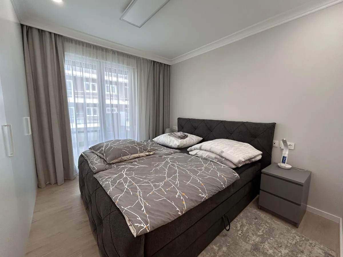 7b6258dc-9ab2-4d96-9402-464a228c1796