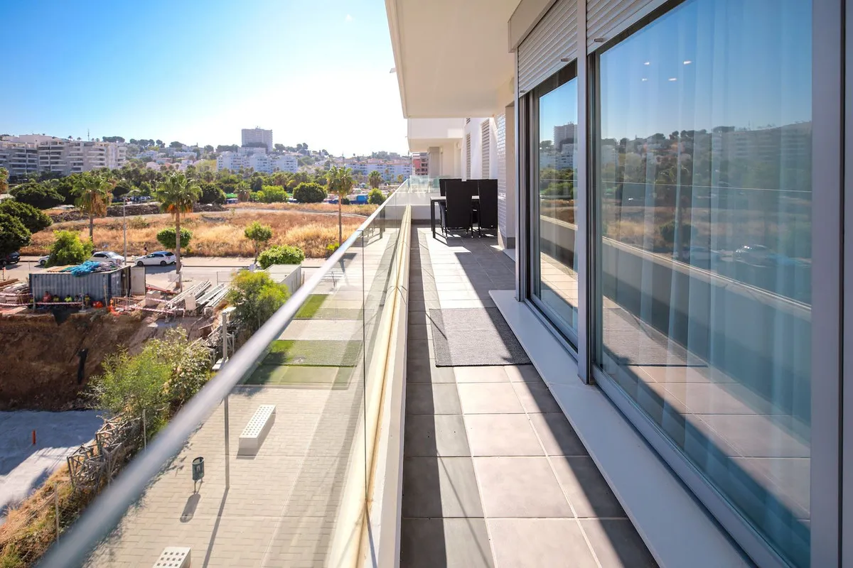 ba4ea649-c8e2-4e6c-ac82-997d03906804