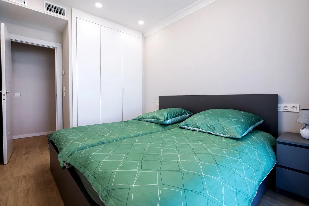 f20522b0-8084-433c-842e-cea49453a590