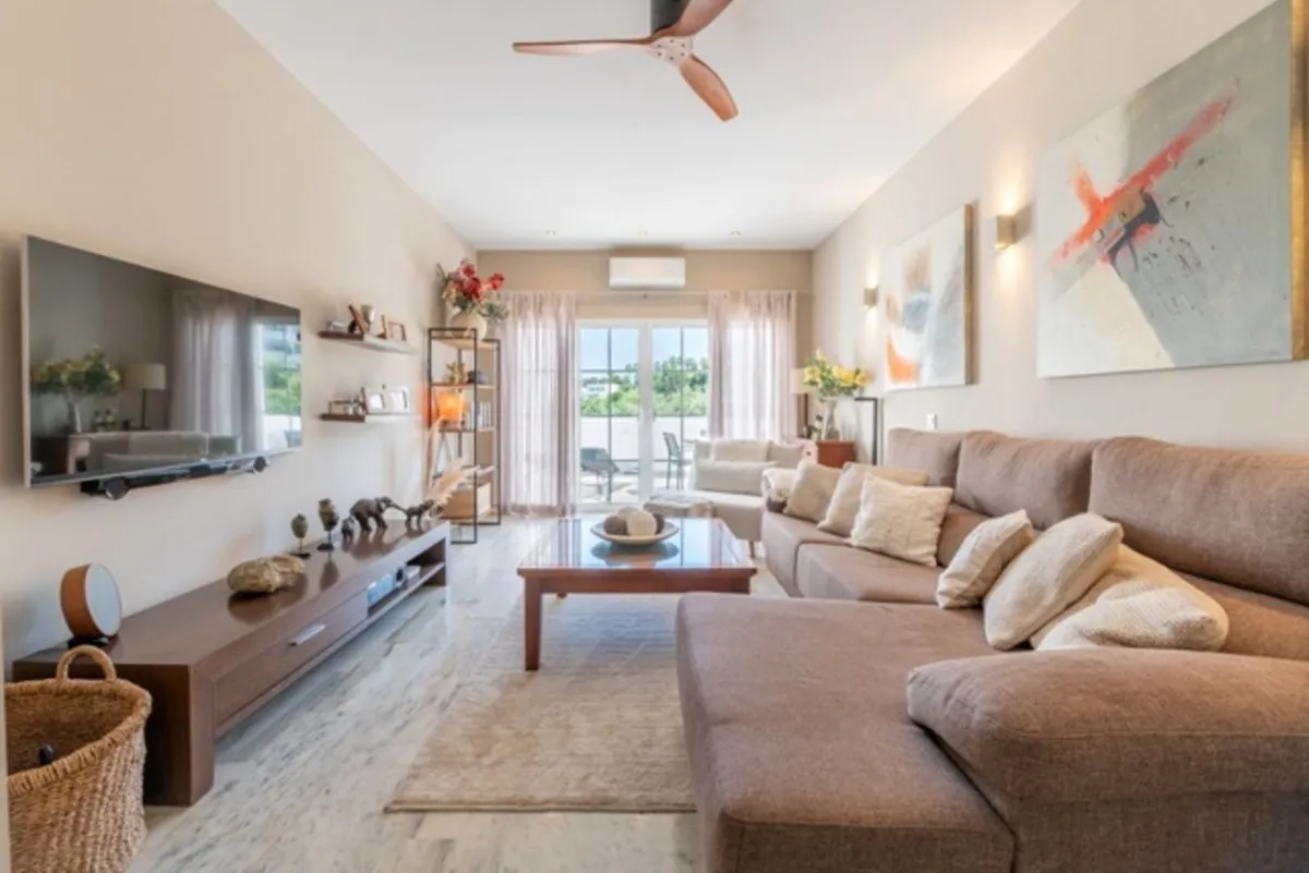 062f7a01-6b7f-4d64-8b02-70ca7ddcf4ec