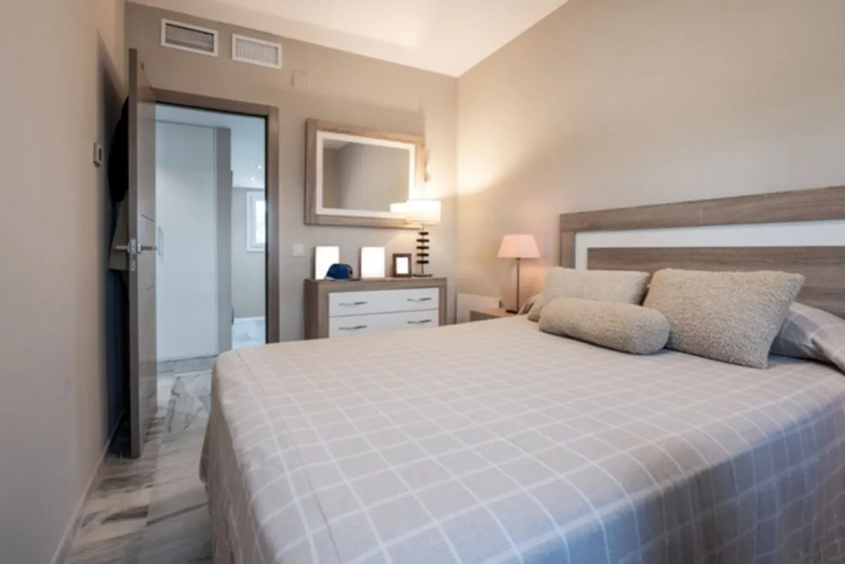 0eb8daa8-a4c4-474c-a649-9da7125f15ee