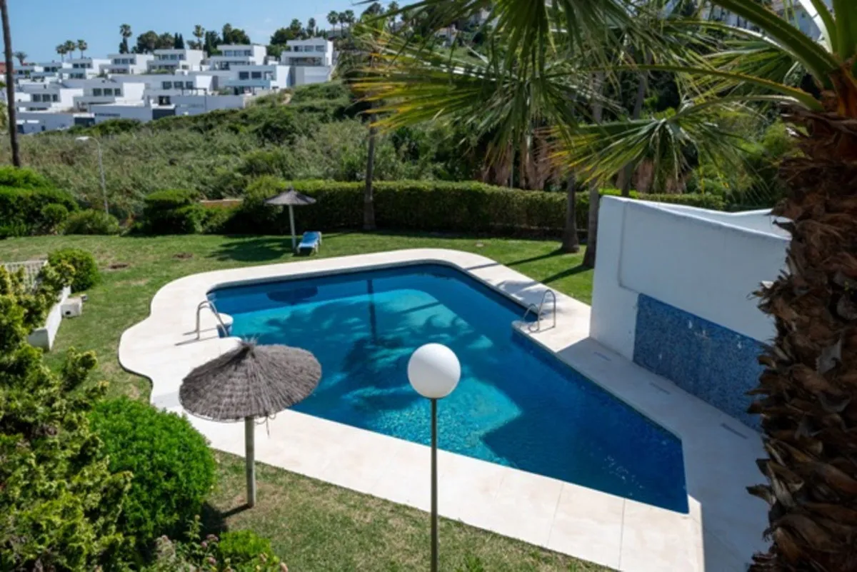 526e05ec-0370-4601-a266-f90454316553