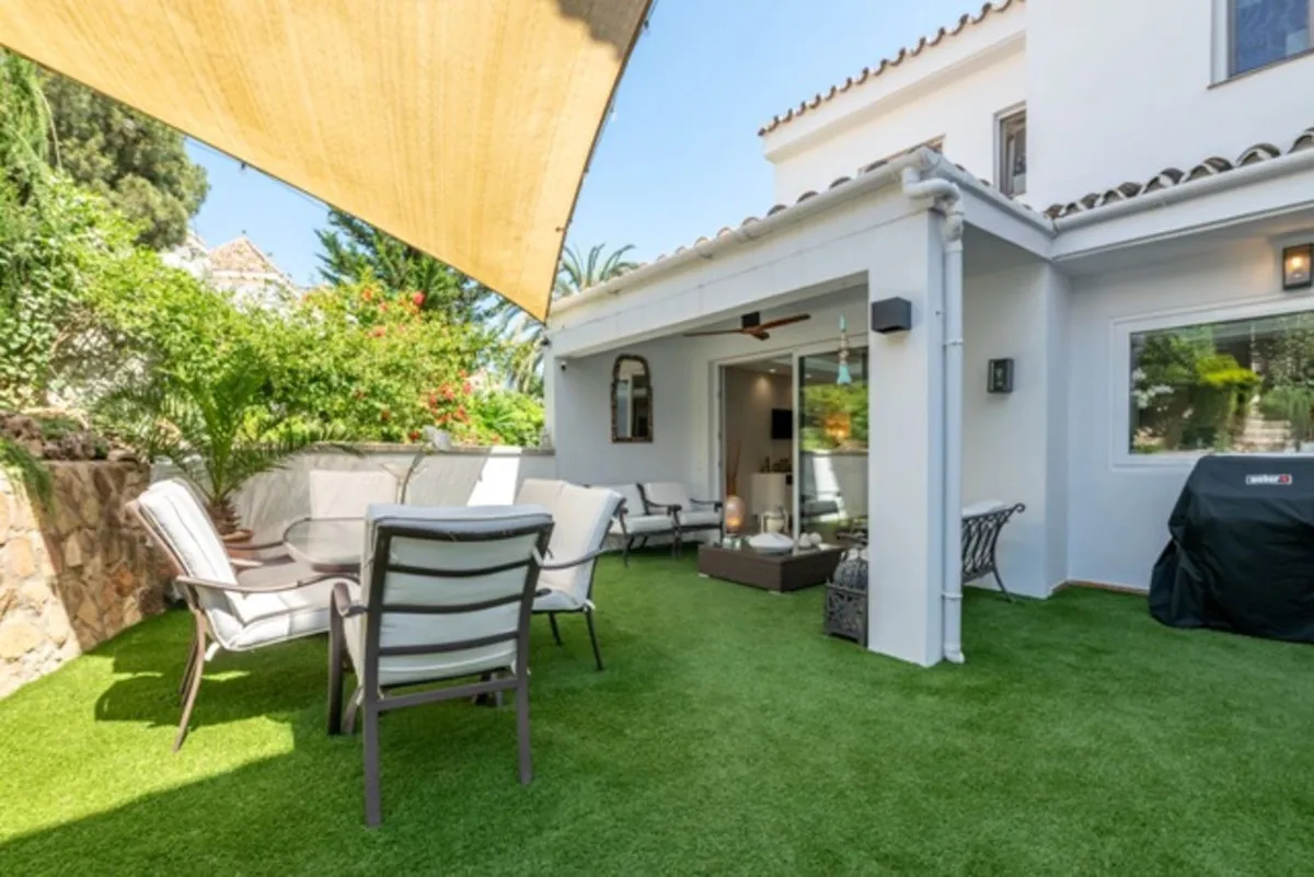 e024c0ac-d51e-4161-bed7-1c7662fa3959