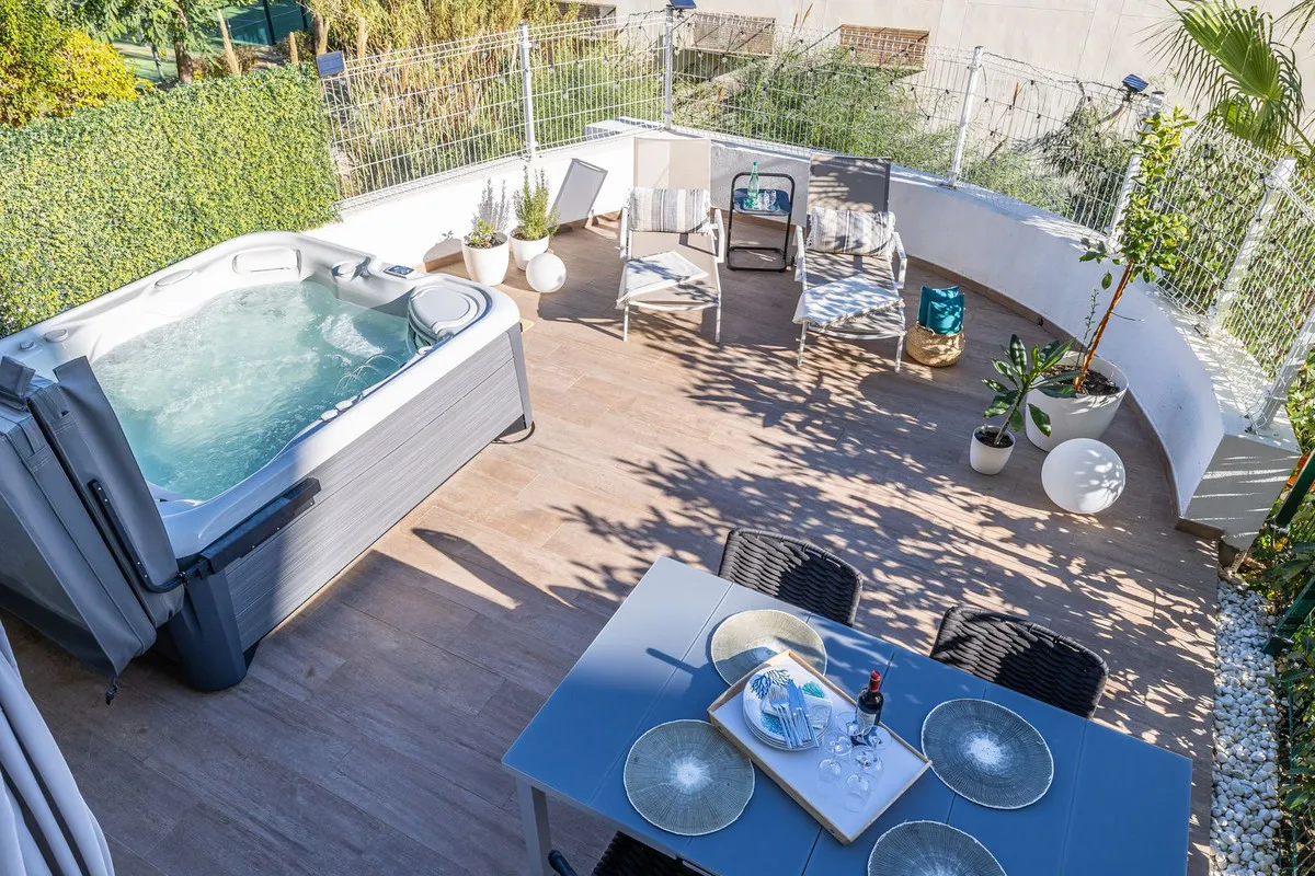 6e6c21c5-e509-401e-a79a-ffe96ed599ce