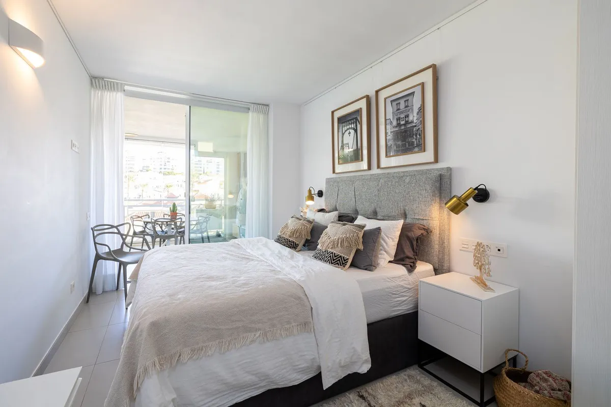 ad30f0a5-5957-4708-b205-d58c7b736915