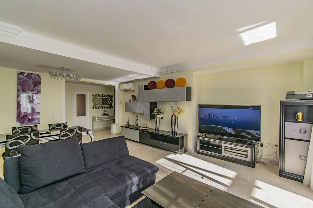 7240e90e-bc45-4303-8800-ab75e883eb93