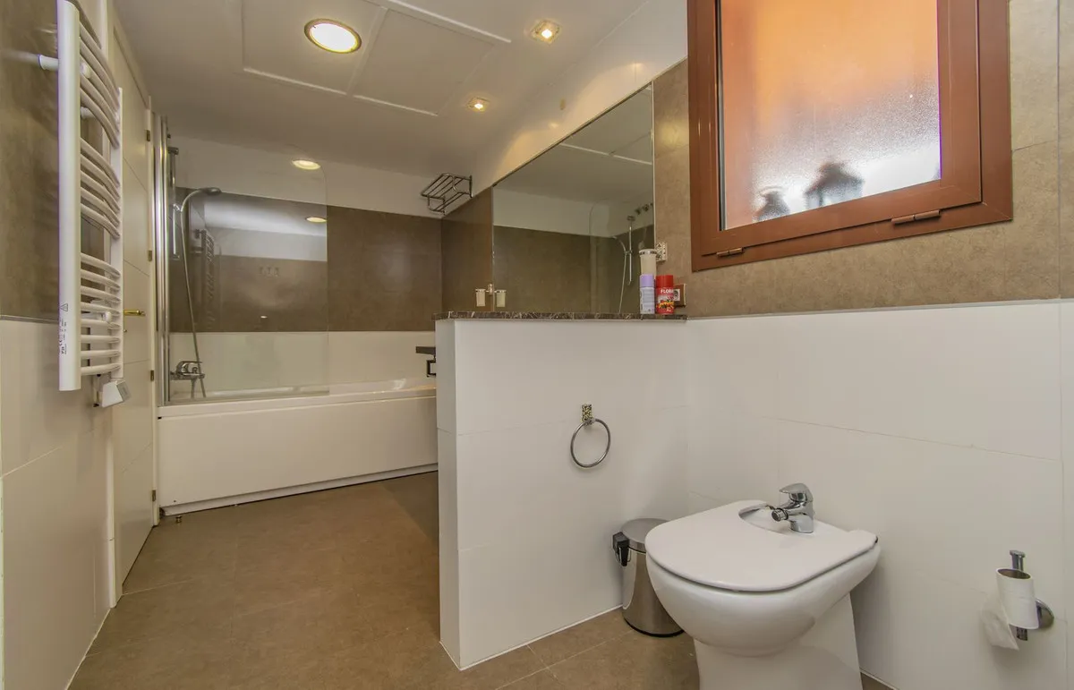 d9c4654a-e37d-4f6b-b5ef-ecf7fa078f97