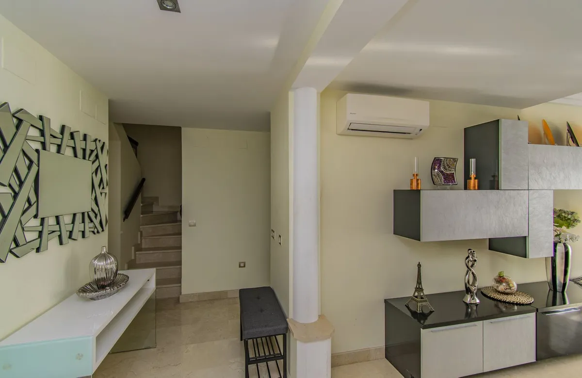 ea1902bd-e7af-4e90-bd1d-26c12a1fb8f5