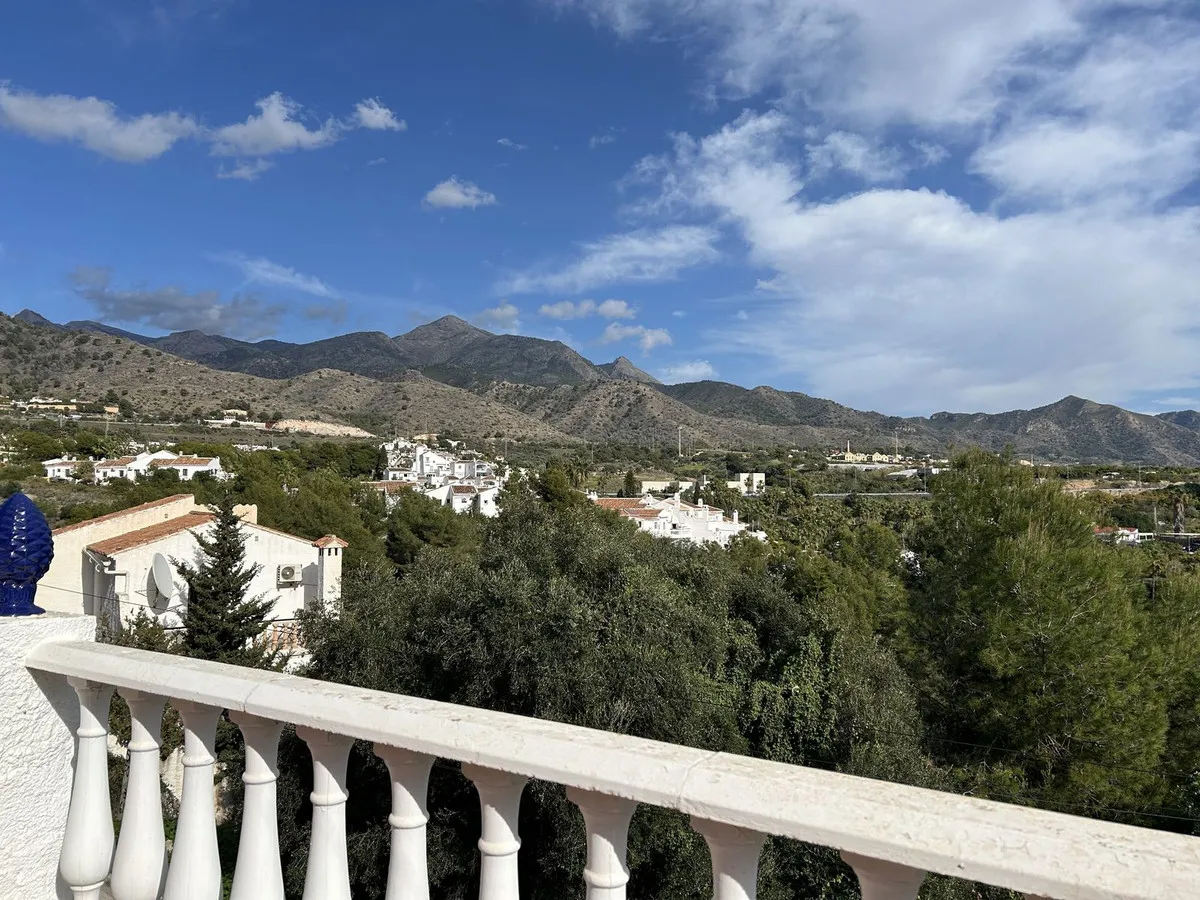 b21633c0-af80-42f9-8be2-de8193247289