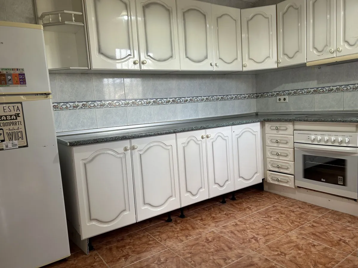 cb7c7c13-5b50-47c1-90c0-ab9c19e90304