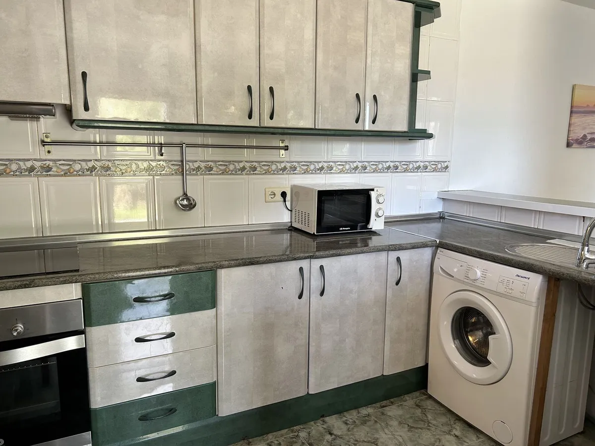 f0ca6e3d-47a7-4e79-82d2-f0c3f71d294c