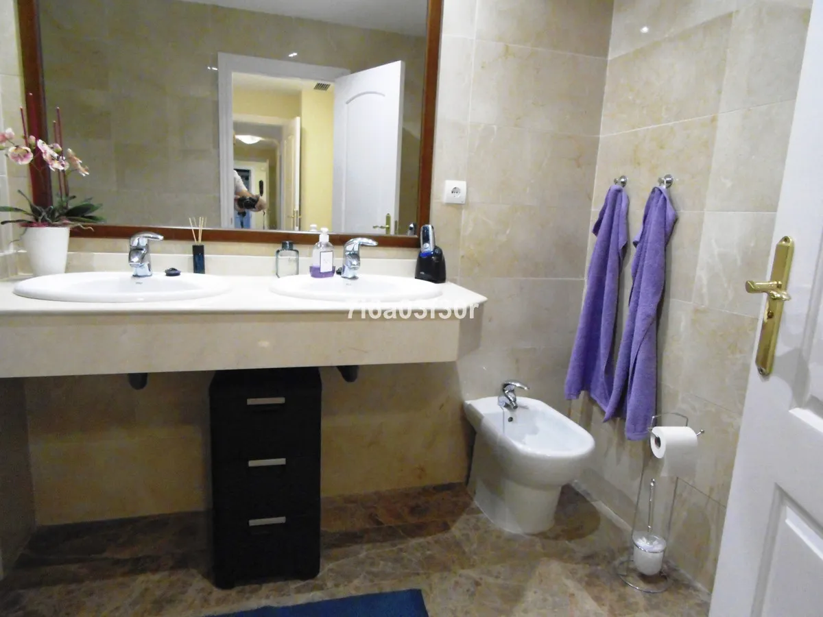 7da823de-8c07-4e0d-94b7-83ebf15d287b