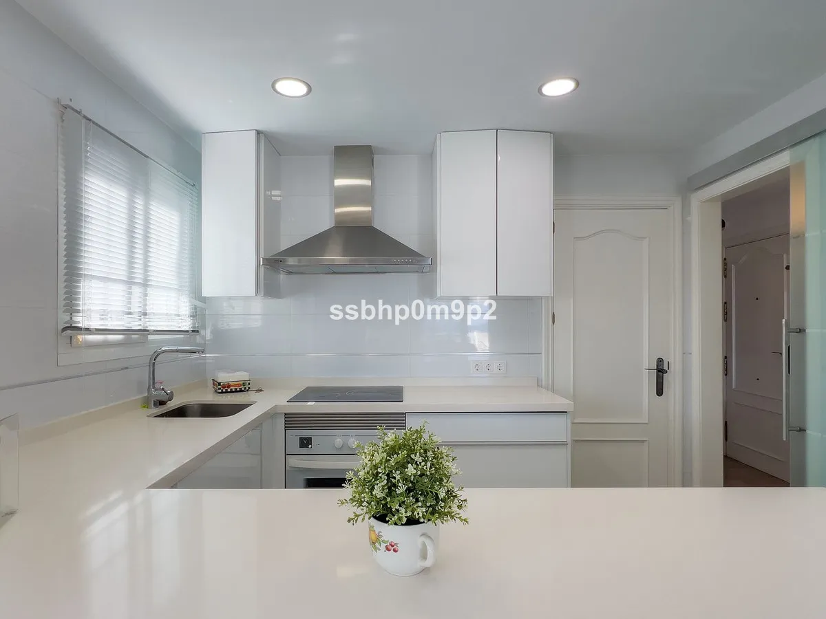 4e4640b9-b1a9-470b-bf76-9944a23a206e