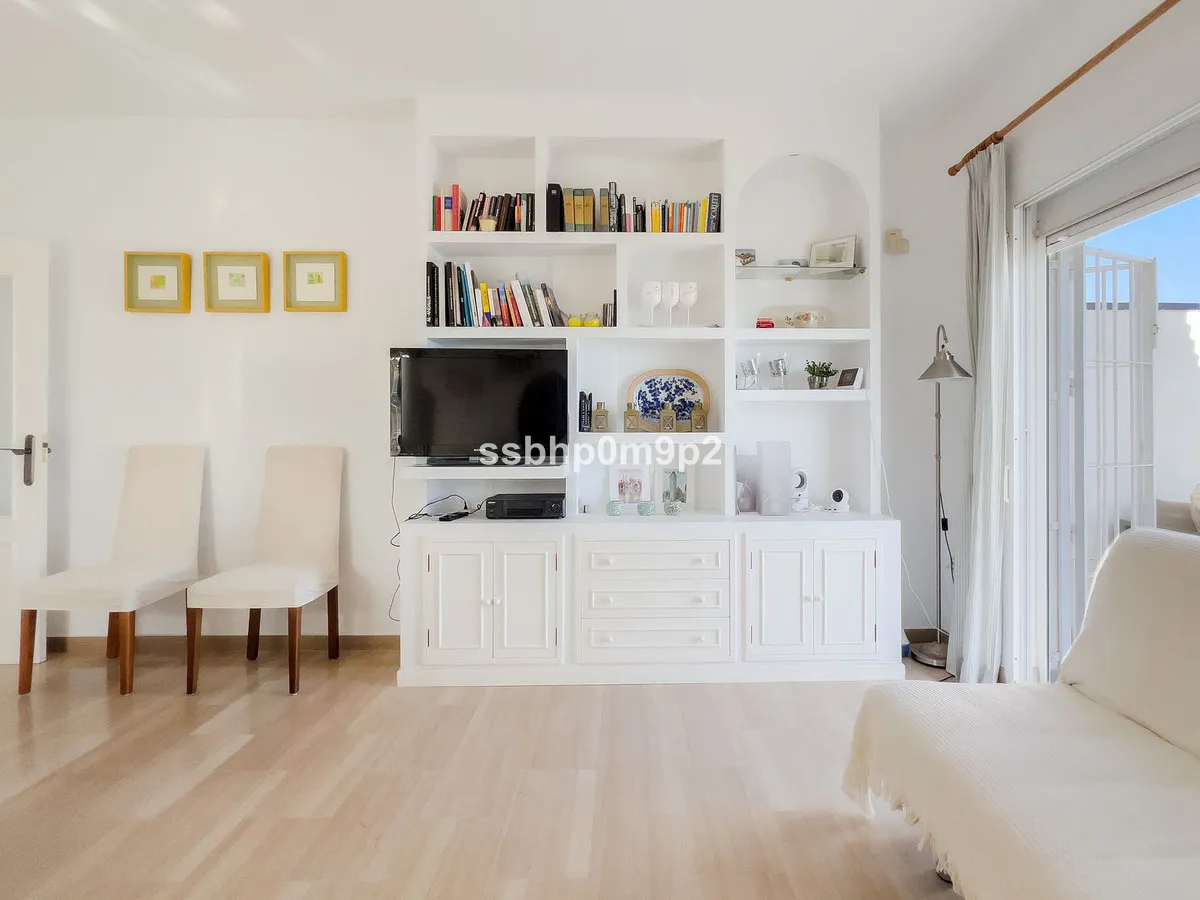 ae41e329-0b3b-420a-8063-e91adebe742d