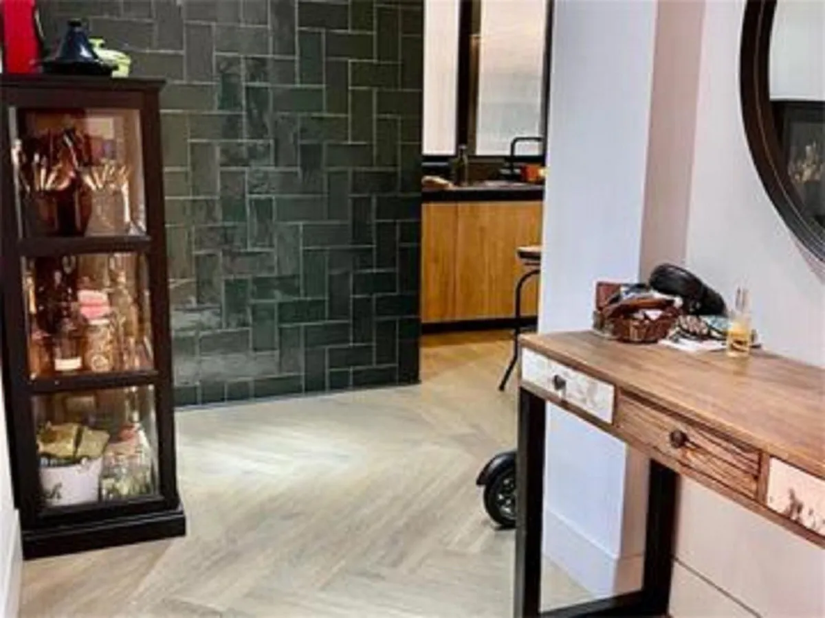 a271b5a3-cf08-47dd-82f4-7715c63baa23