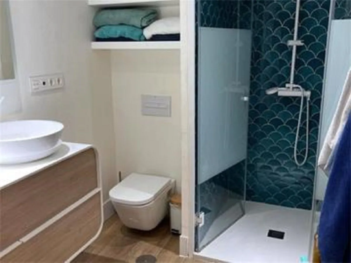 aa00cc9c-b234-4c03-8ca1-ce70ae52432a