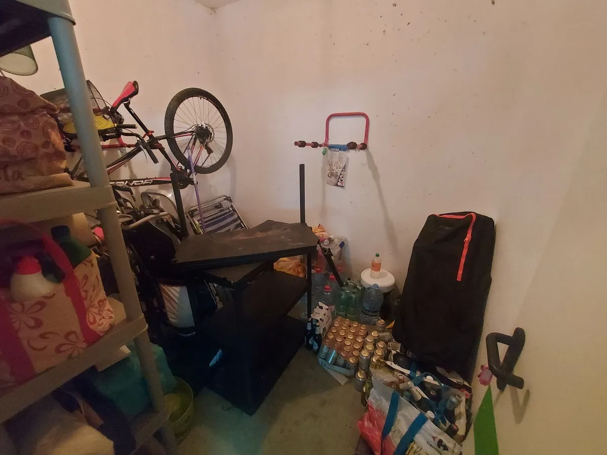 f5c3d22f-5b67-47a6-9795-3e284bfc2a1d