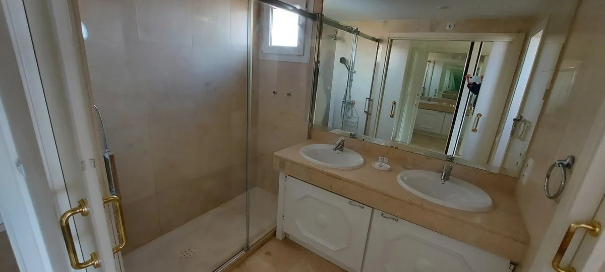 fcbd78e6-60b3-4ab6-bfd1-95aedbed1285