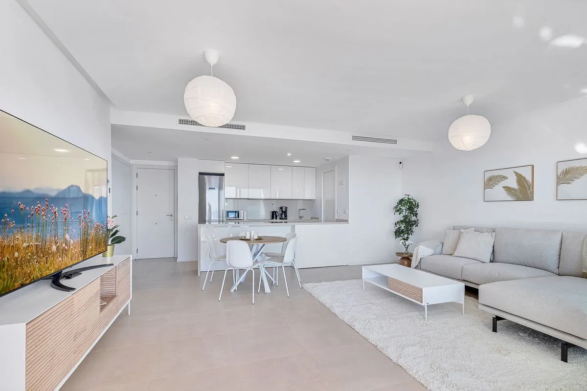 76d1ae68-013e-4fbf-bcd2-26bc7dd69dce